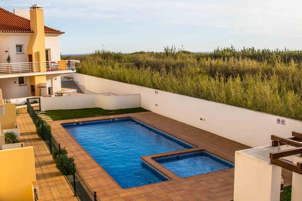 Apartments Baleal: Close To The Sea + Pool Exterior foto