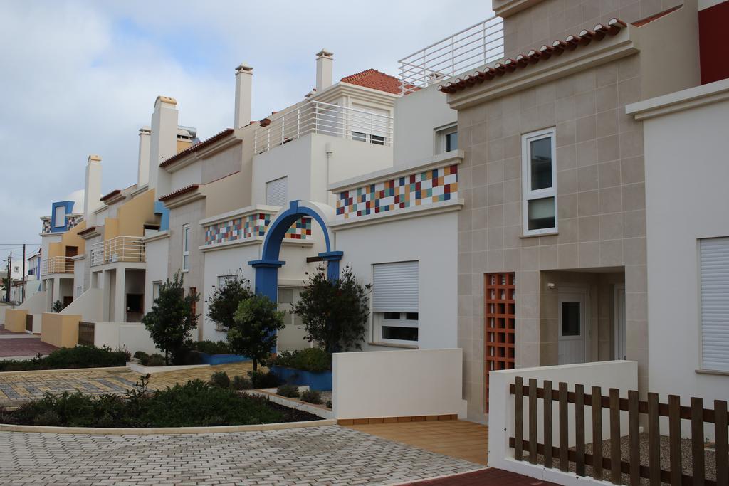 Apartments Baleal: Close To The Sea + Pool Exterior foto